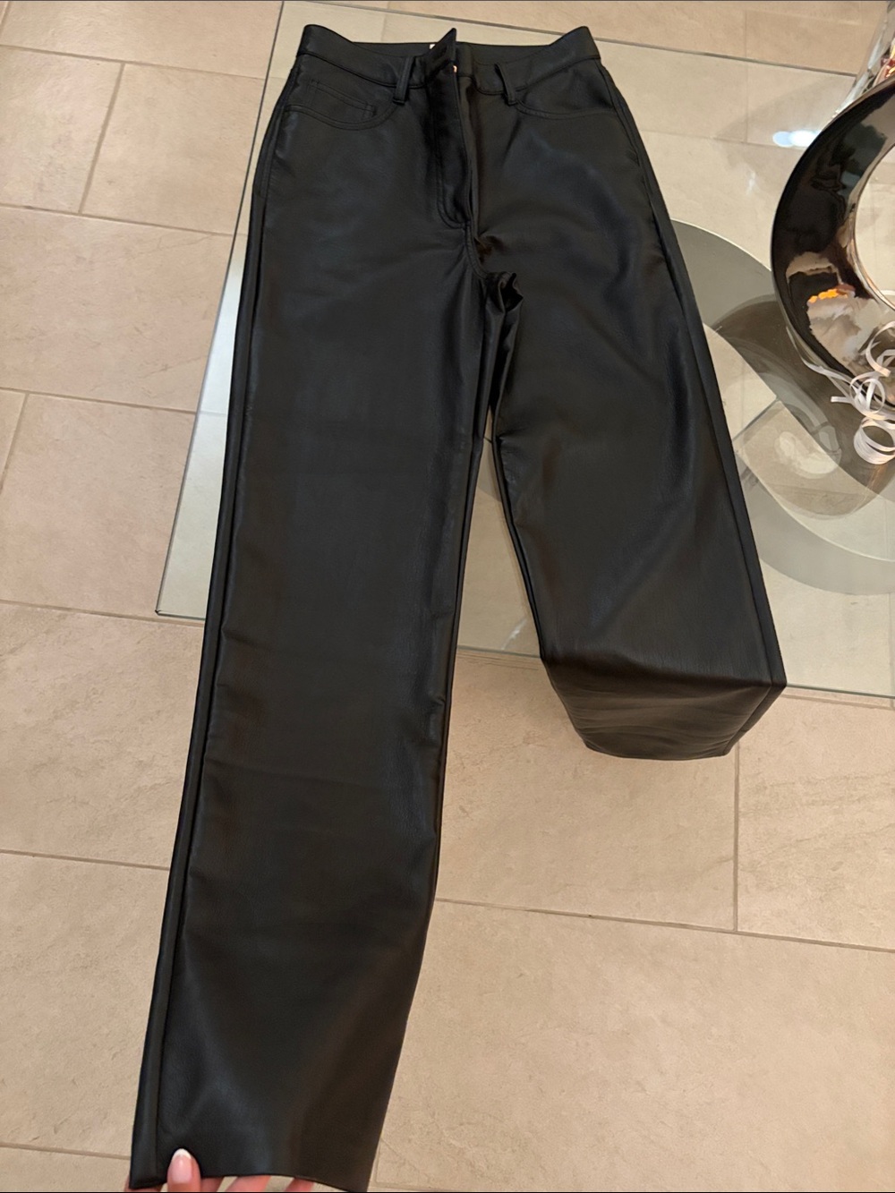 Aritzia  Melina $100 v nm0 Black Faux Leather Straight-Leg Pants